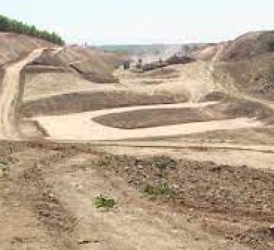 Công suất thi công hạng mục san nền mới chỉ đạt từ 65-85 ngàn m3/ngày đêm