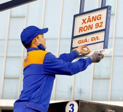 Giá xăng giảm hơn 3000đ/lít