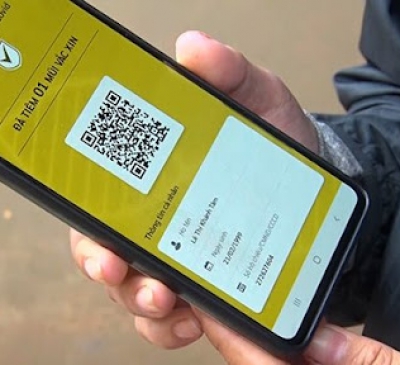 Đến từng ngõ, gõ từng nhà hướng dẫn cài đặt Sổ sức khỏe điện tử