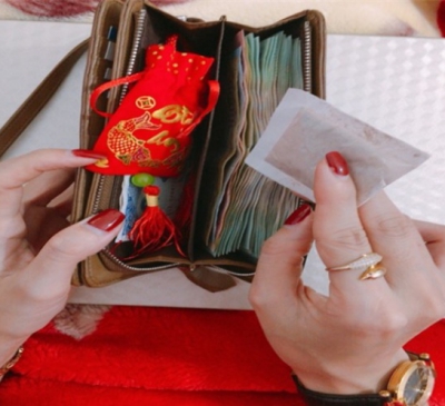 Tháng 7 âm lịch, âm thầm đặt 4 vật này vào ví để đón bình an, đuổi xui xẻo