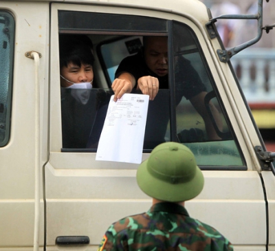 Không kiểm tra giấy xét nghiệm lái xe ở các tỉnh thực hiện nguyên tắc Chỉ thị 16