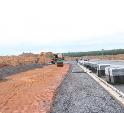 Duyệt kế hoạch lựa chọn nhà thầu xây dựng trụ sở UBND xã tại khu tái định cư Lộc An - Bình Sơn