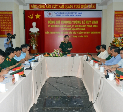 Kiểm tra công tác quân sự quốc phòng tại Nhà máy thủy điện Trị An