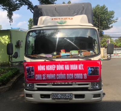 Không thực hiện kiểm tra các phương tiện vận chuyển hàng hoá thiết yếu đã được dán giấy nhận diện mã